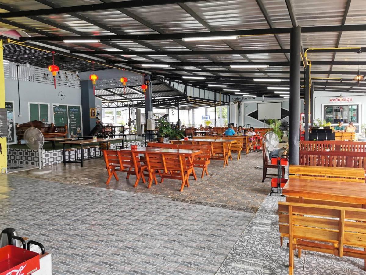 Chaiyai River Front Hotel Sichon Extérieur photo