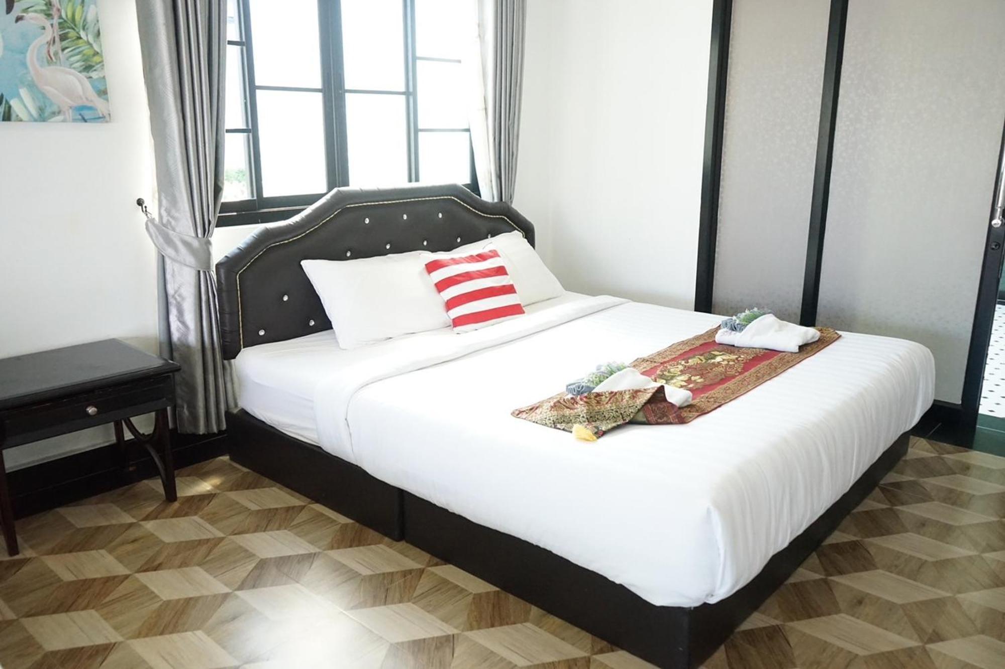 Chaiyai River Front Hotel Sichon Extérieur photo